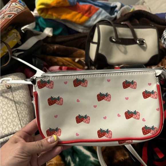 Purses - Picture 9 of 10